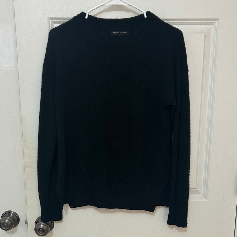 Banana Republic crewneck women’s knit sweater size small black